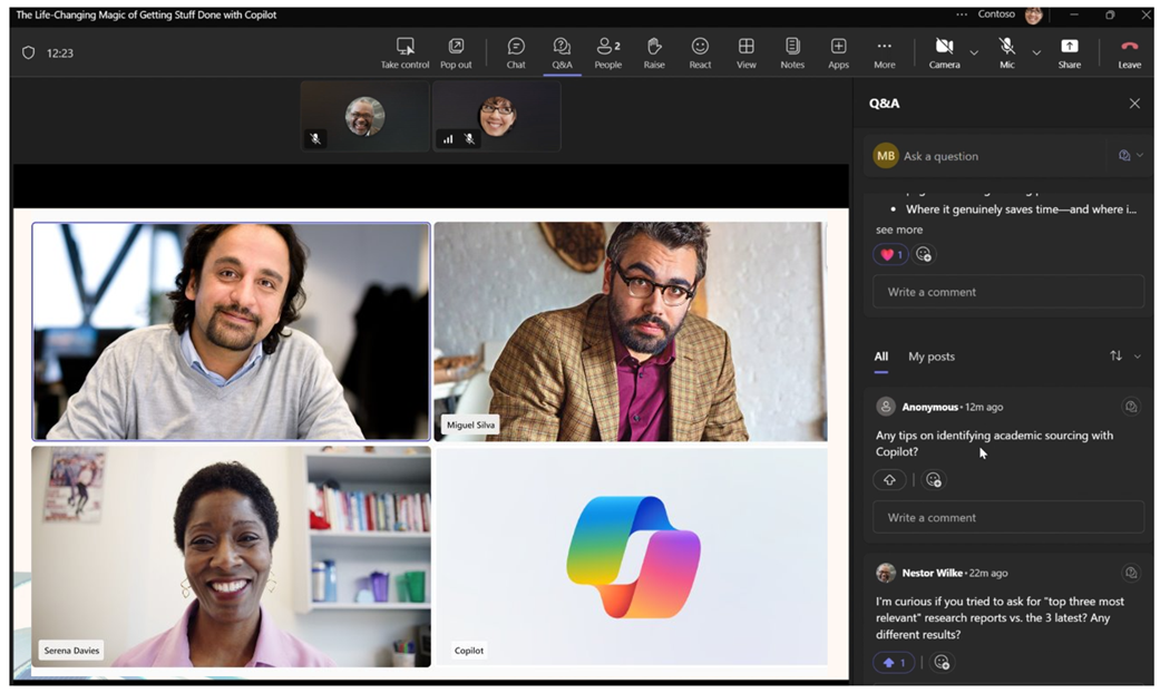 Screenshot of an active meeting using the Teams town hall format